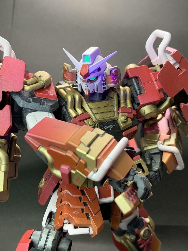 蛍光グリーンを塗装したのでUVライト照射で目が光ります。カッコよかですw