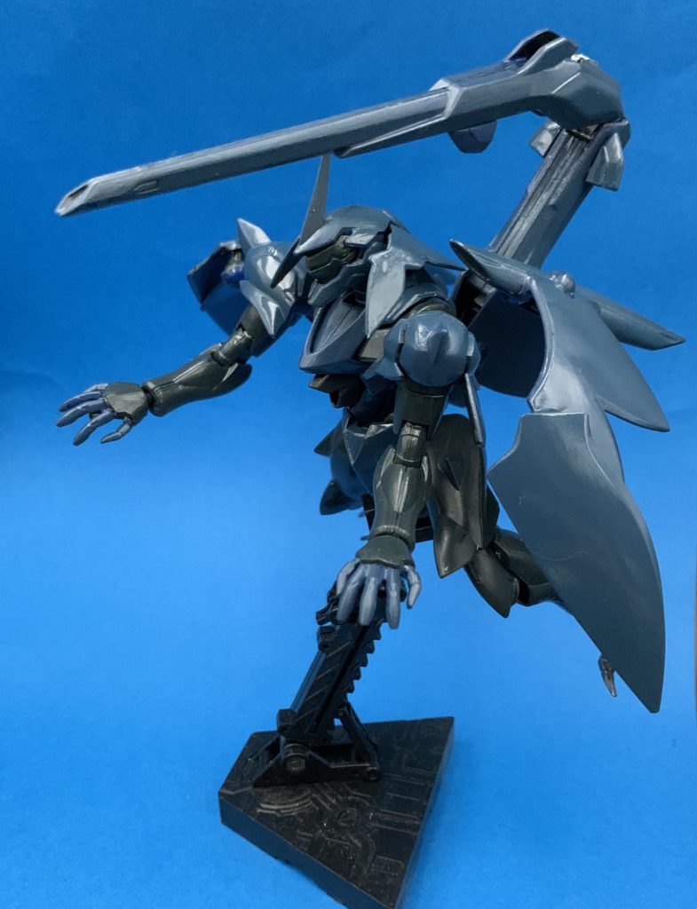 可変形態、UE(時系列を考えてあえて)一番機といいこともあり、変形機構もかなり凝っていたのだ。これ以降の敵機体の変形は少し簡略化をされることもあってちょっと残念でしたのだ。