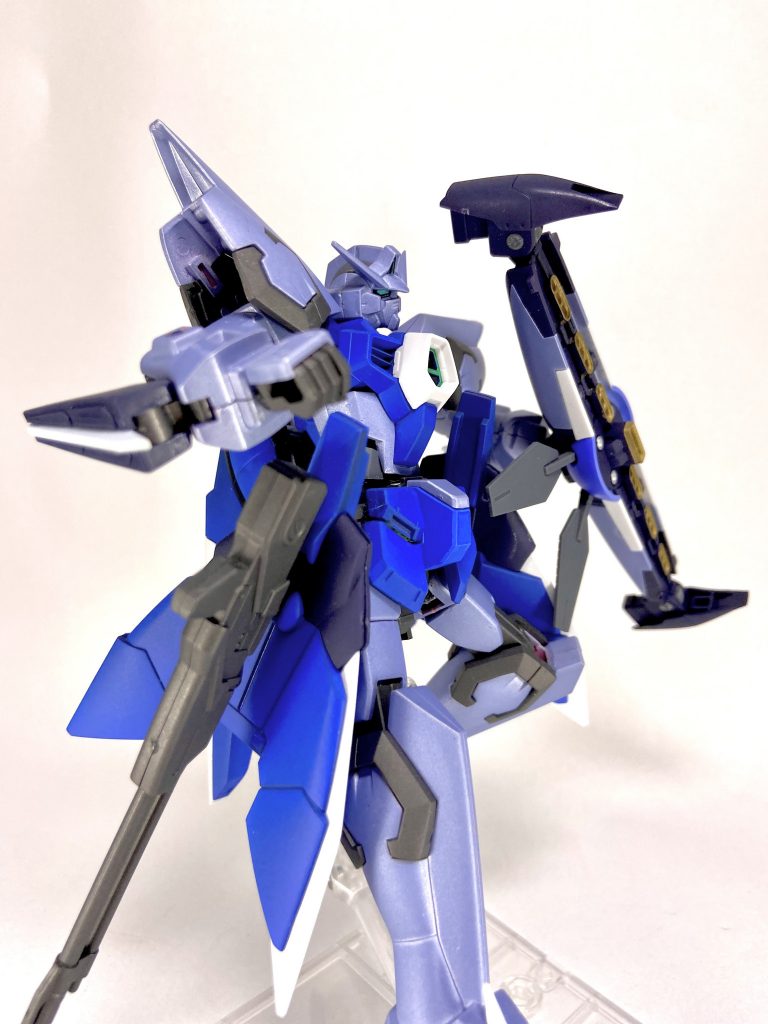 初のミキシング作品です。これを制作した頃はまだ缶スプレーで塗装していて色々と粗がある作品ですが、とても思い入れのあるガンプラです。