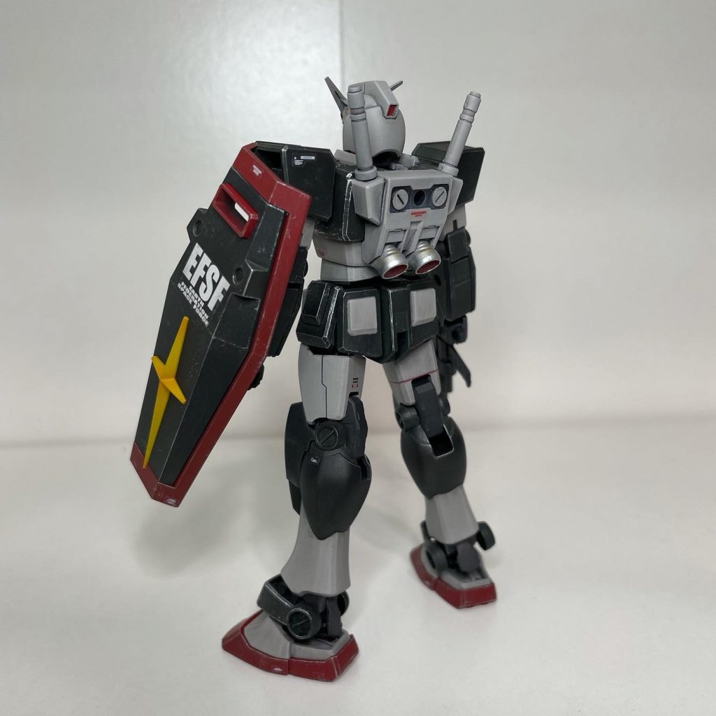 デカールは、余っていたデカールなどを使って仕上げましたが、いかんせん、”シール”なので、リアリティには欠けますが、簡単仕上げなので、あまり拘らないようにしました。