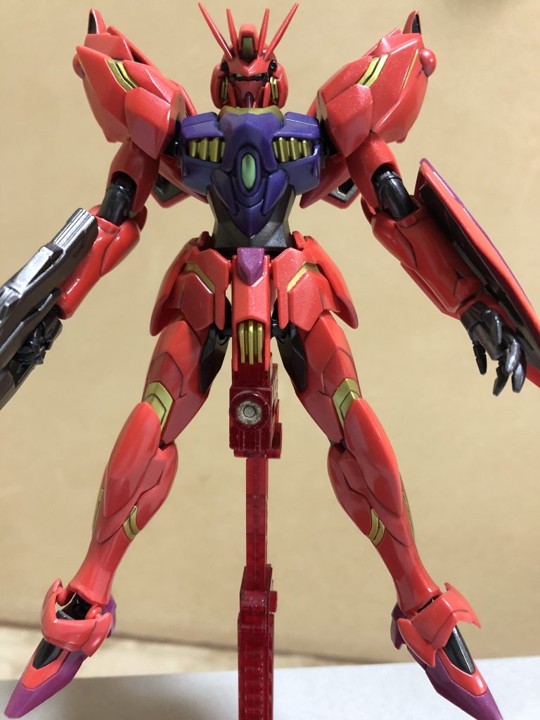 今ではスーパーレアキットになった赤レギルスです。