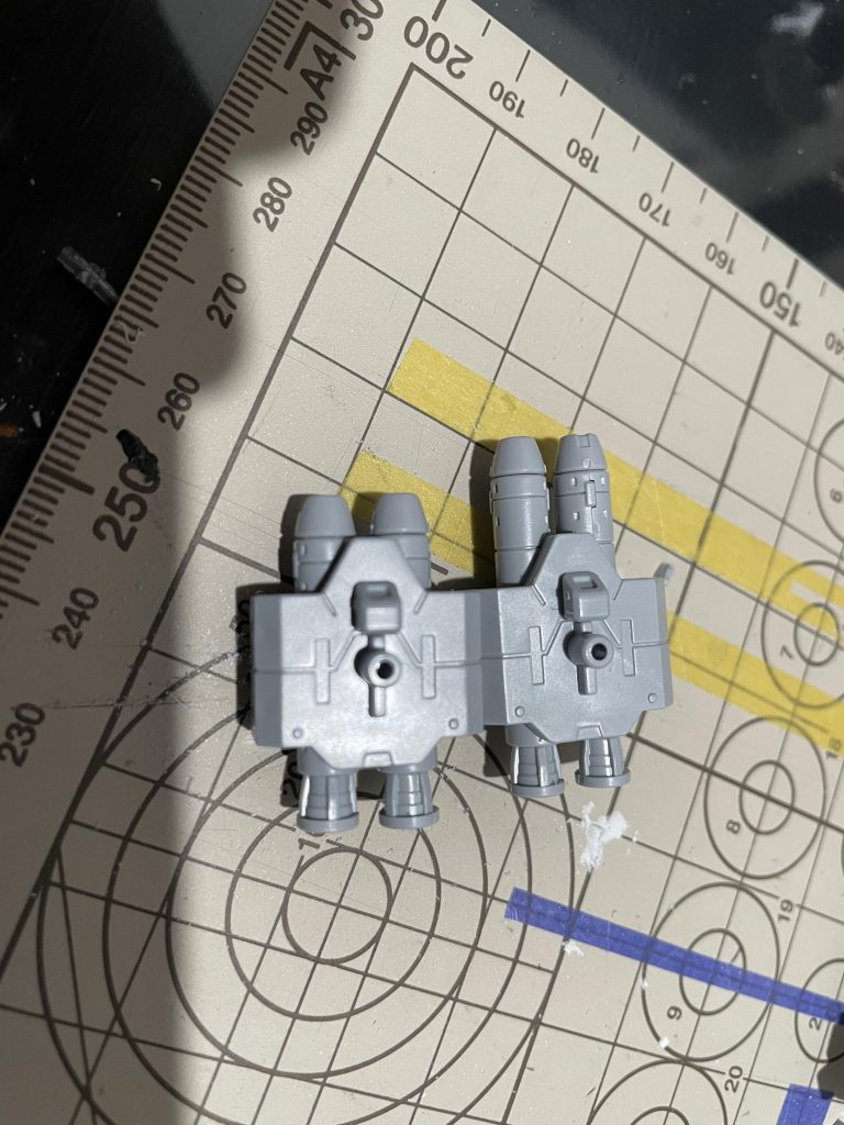 ミサイルも公式改造パーツ長かったのでカットして短くしております