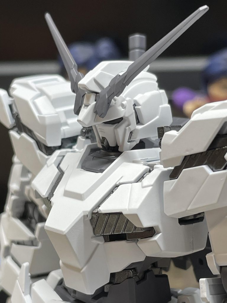 とにかくシンプルにしたかったので墨入れもしてません。インテリ系な部屋に置いてもあまり浮かない様にしたかったので。(僕の部屋はオタ部屋ですよ)