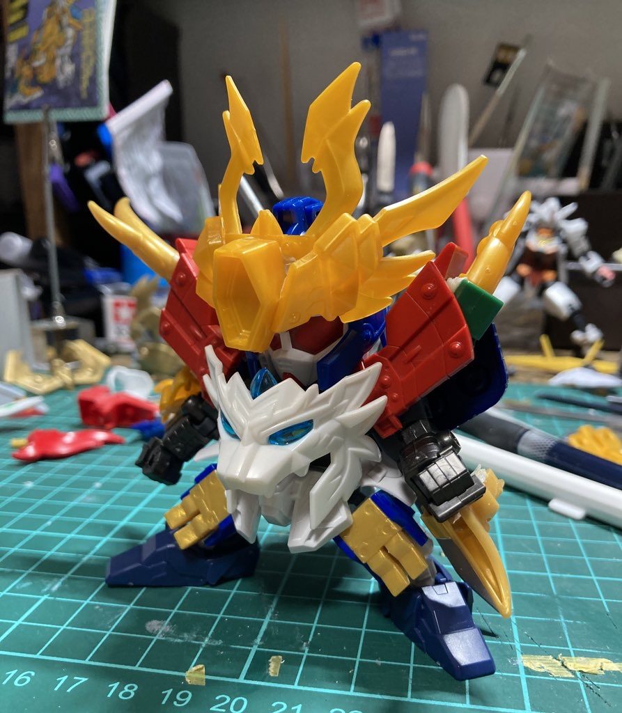 初期ラフ案の状態ですが、ほぼ完成形に近い状態。これにディテールを足していった感じです。以上簡単ではありますが紹介をさせていただきました、ありがとうございました。