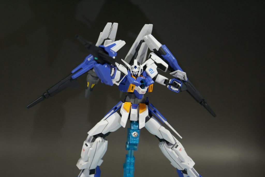 可動息が広いので、ポーズがつけやすいです。