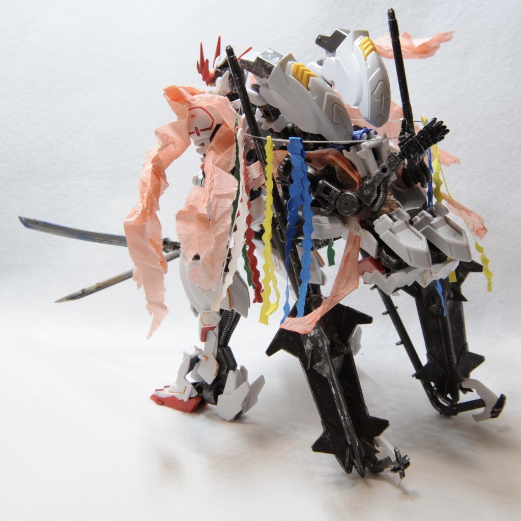 仏を聖なる山の頂に安置すると、山から温泉が噴き出た