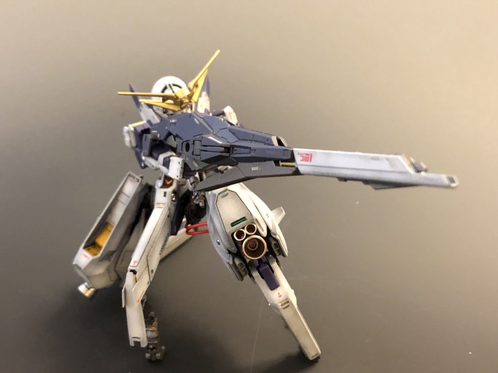 股間のサブアームはRGのアドヴァンスドMSジョイントに置き換えて可動する様にしました。腕のMSジョイントはちらほら余剰でついてくるので、使い道が見つかって万々歳。