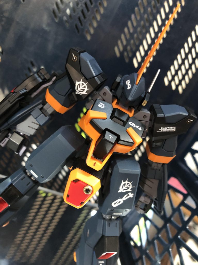 バーザム ジオン残党–4枚目/制作者：真樹京介