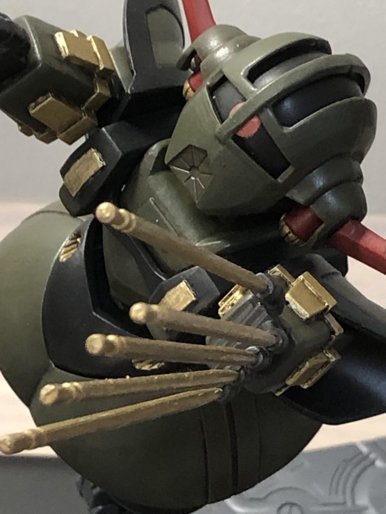 迫力あるが威力無い爪楊枝ビーム。