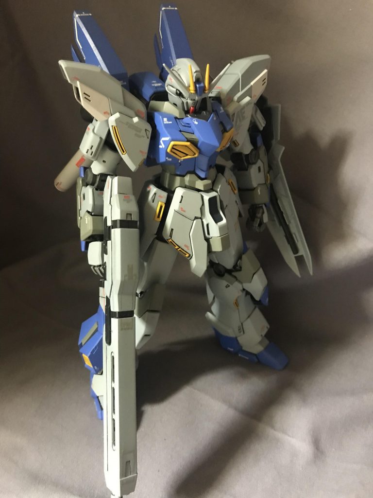 配色は近代的なデザインのアレックスってイメージで塗ってみました。