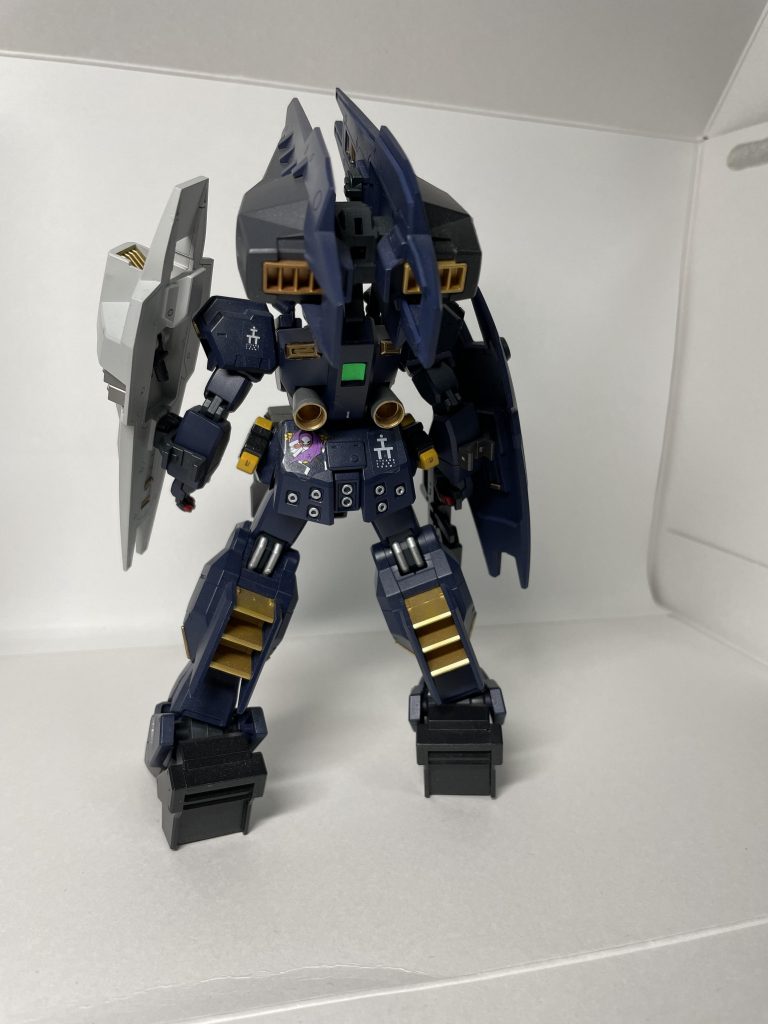 お尻のＴスリーのステッカーがかわいいです。AOZの水転写デカール欲しいなぁ。