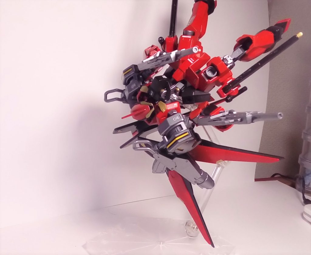 ガン=カタ的宙返り撃ち!!モチーフはマジェスティックプリンスのブラック6とプロジェクトニンバスのブゥドゥシェだったりします。あとAC成分もあるかも…ご覧いただきありがとうございました!