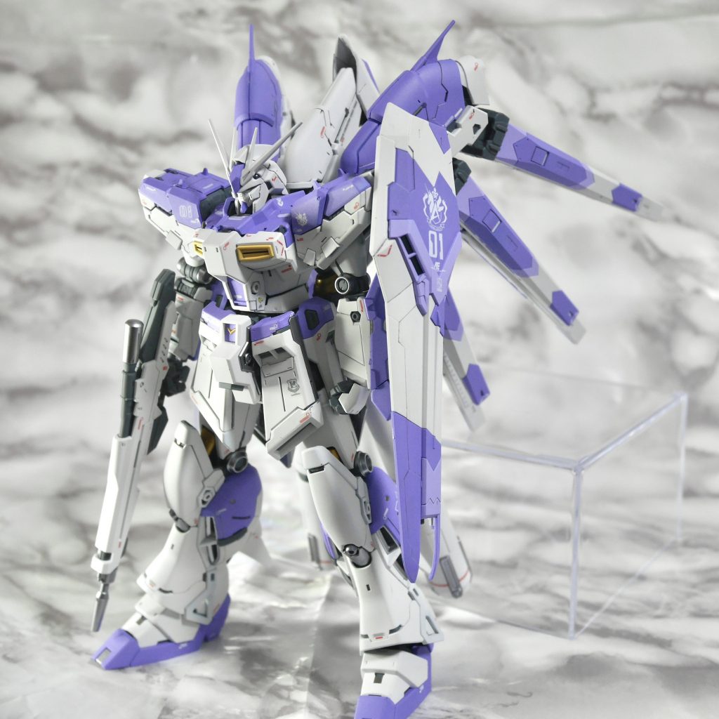 ガンプラ RG Hi-νガンダム グラデーション塗装完成品 ハイニュー ...