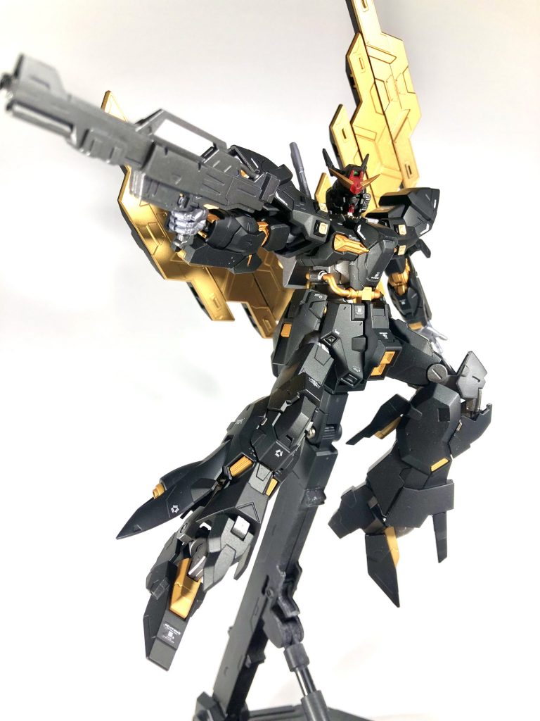 バンシィカラーですね。 