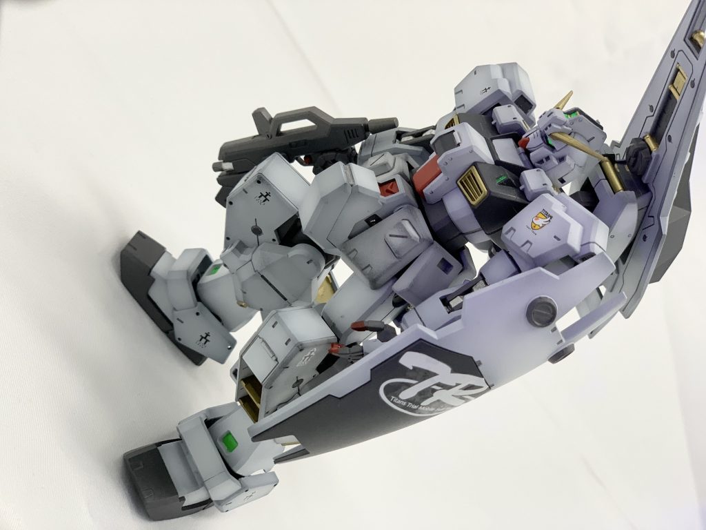 シールドブースターを前から