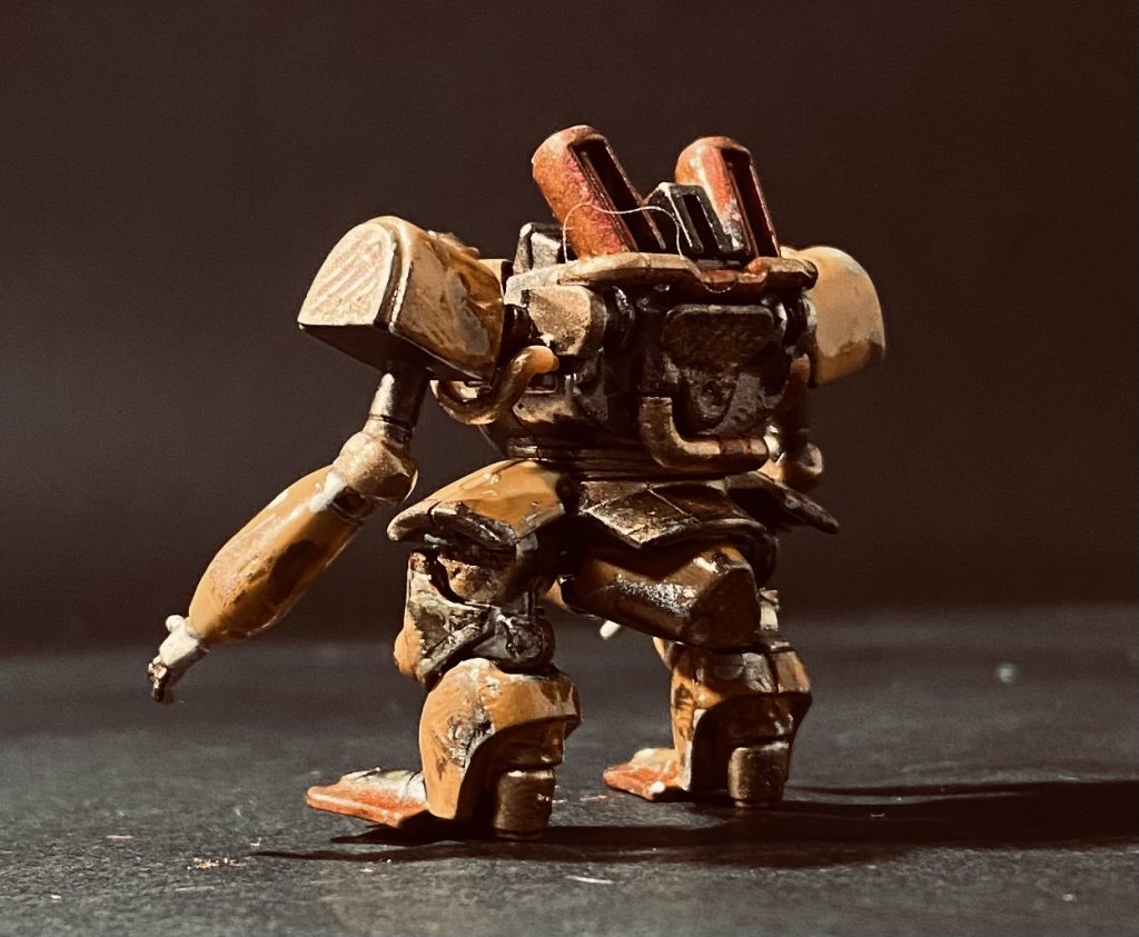 ドラケンE 筆塗り–3枚目/制作者：@giyaran23