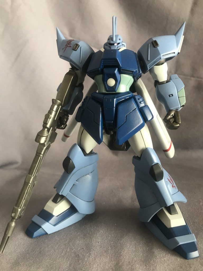 モノアイも可動するようにしています。