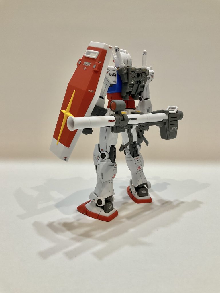 HGUCとRGの中間くらいの雰囲気がちょうど良いです(^_^)