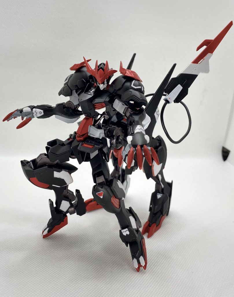 ガンダムフレームの接続はPCの首パーツを介してるので強度が皆無。