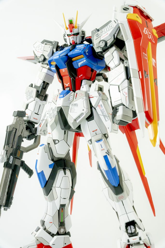 ヒロイックな感じが好きなのでベースカラーはそのままで特に調色などもしてません。