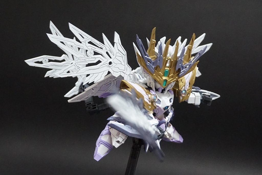 天覇双翔剣 を構えて