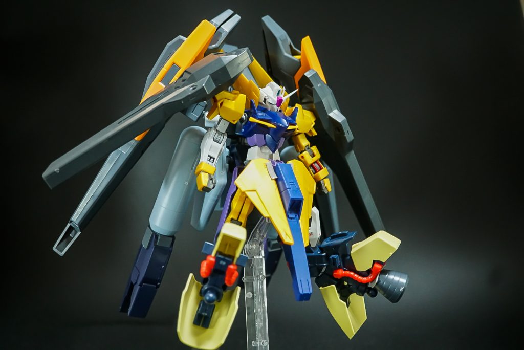 制作当初ミキシング案が浮かばずお手つき状態の百式、ジ・オ、ゼータをヤケクソで混ぜたのがきっかけでした