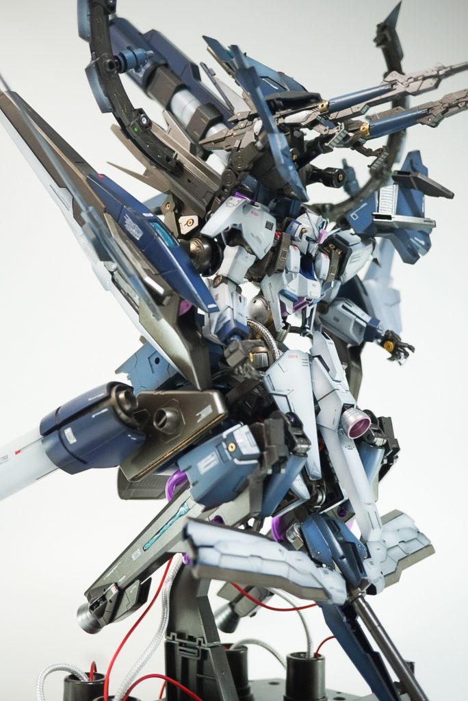 今回も前作のディジェに引き続き百均素材によるお手軽ディテールを仕込んでます主な使用キットはRGリミテッドカラーＺ、ジ・オ、百式、ハルート、バイアランカスタム等