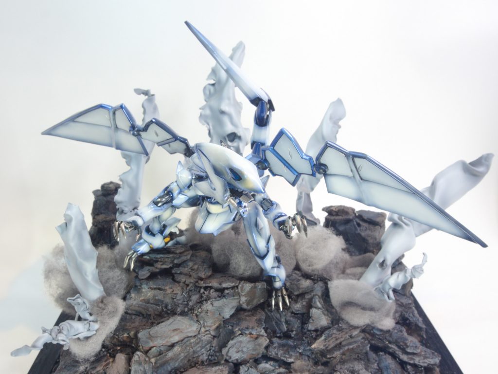 透明プラ板を炙って着陸後の砂煙的なものを表現してみました。