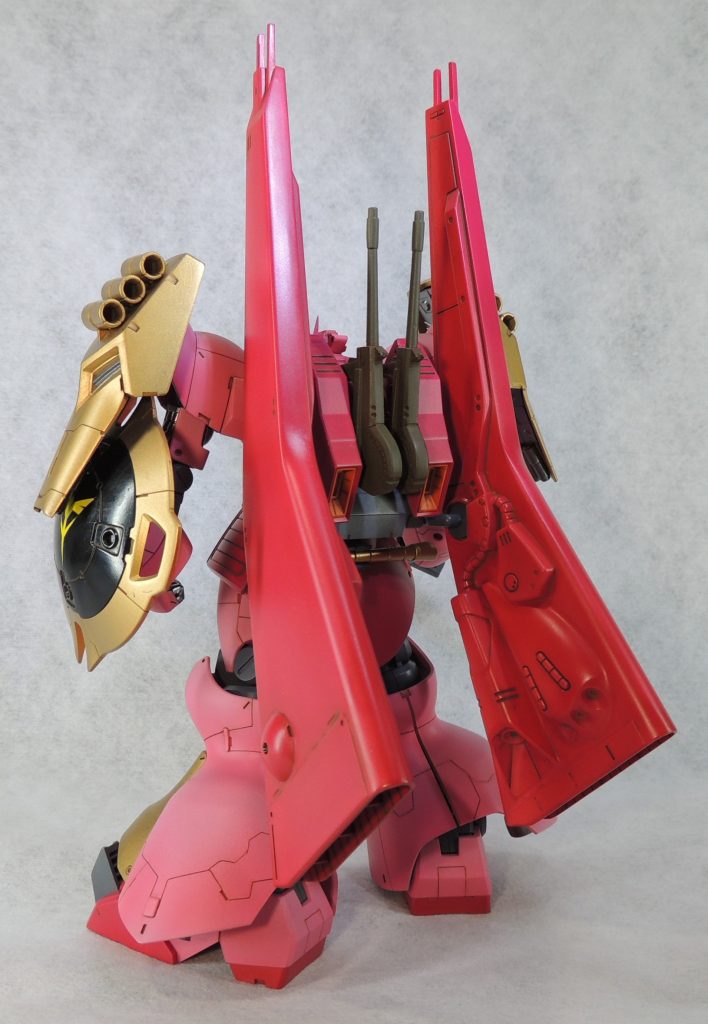 背面のショットです。使用キットは、HG1/144ディジェ、ヤクト・ドーガ、シュツルム・ディアス、ギラ・ドーガ(武器のみ)です。