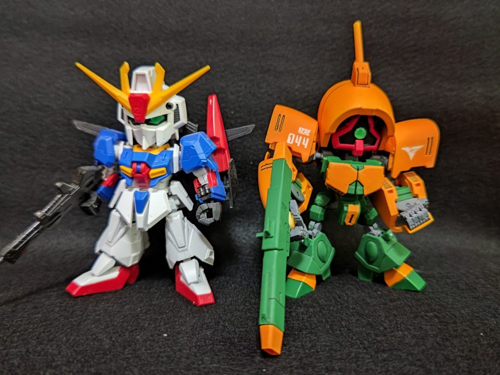 いつもの素組Zさんとの比較ツーショット