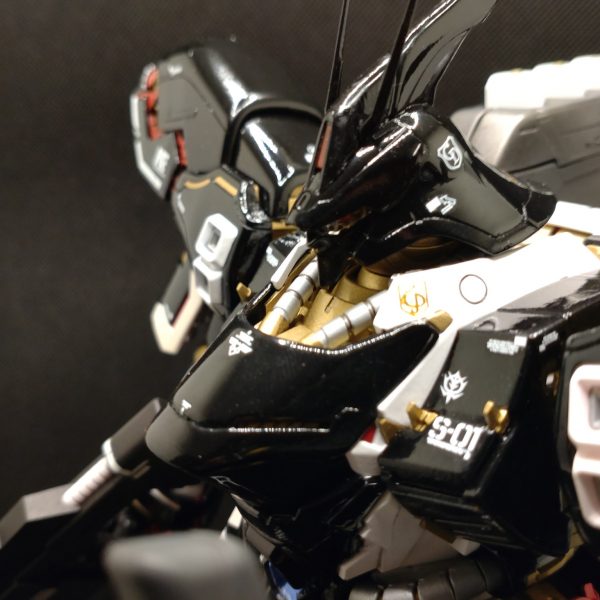 黒い凶星　サザビーマレフィック