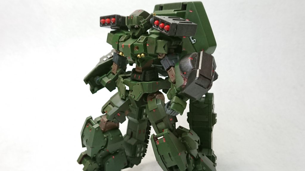 ウェザリング・艶消し前の状態です。