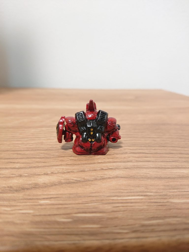 背面ショットしっかりプロペラントタンクも造型されています。