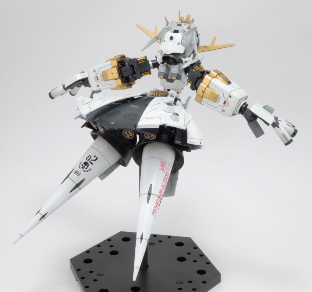 ローアングルからのセクシーショット。