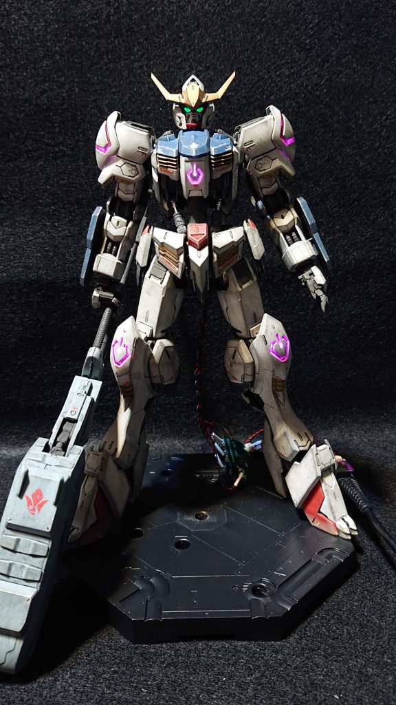 別に投稿している第1〜第3形態と同様に、本体に合わせたウェザリングとチッピングを施してます。