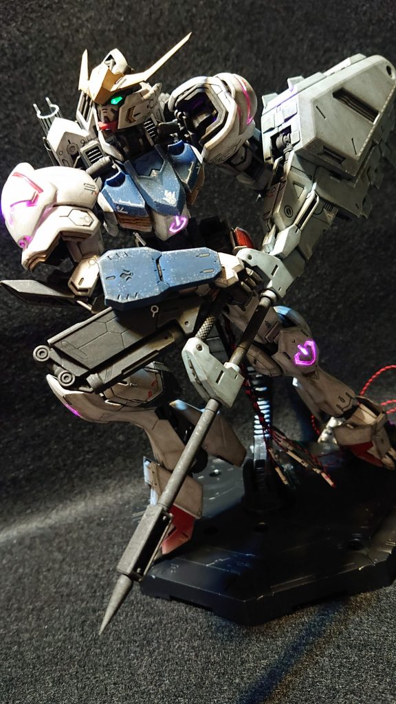 MG 1/100 ガンダムバルバトス第5形態地上戦仕様(部分塗装、電飾、ウェザリング)–6枚目/制作者:Chohnan
