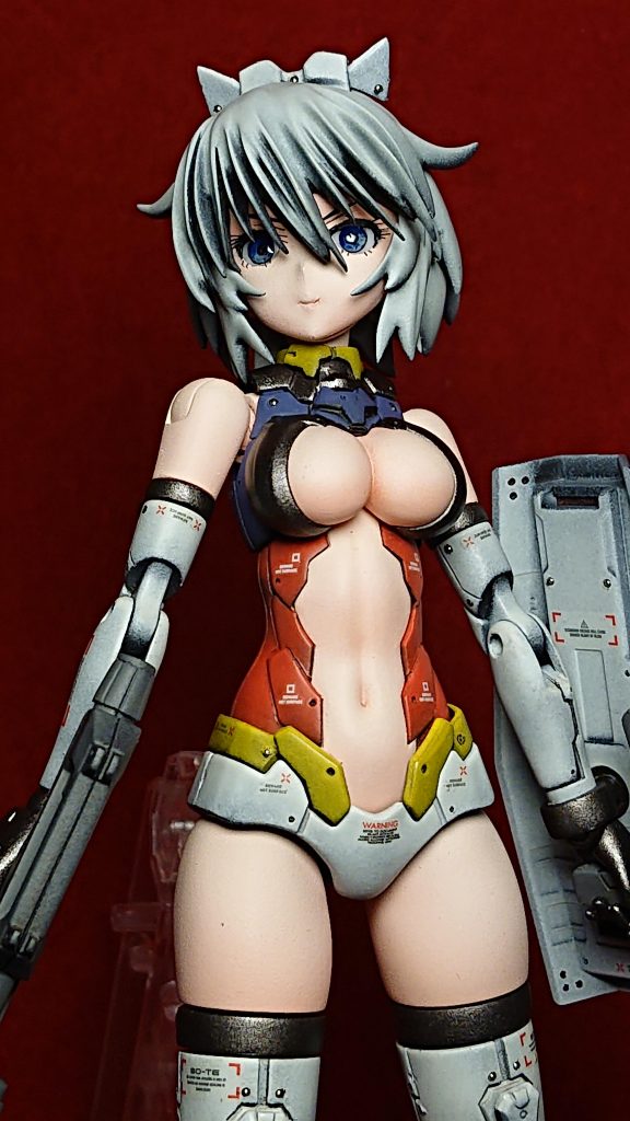 今回カラーはRX78-2に似たカラーに塗装しました。今回はシンプルにリシェッタを制作したかったのでほとんど改良してません。