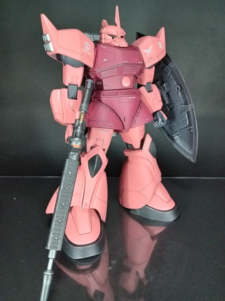 モノアイは定番のＨアイズに置き換え