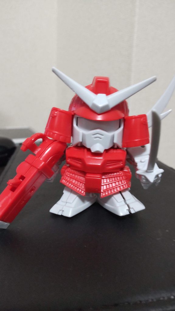 仮組時はこんな感じです。フォルムは本当に素晴らしいです。