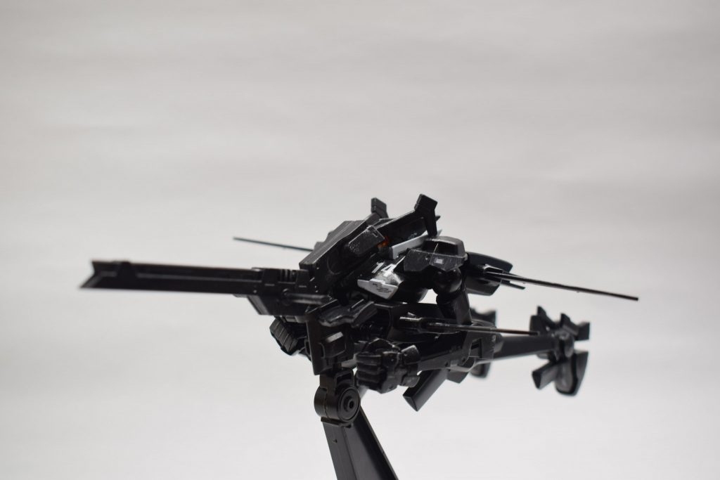 飛行形態。この変形はやりにくくてひやひやします。御覧くださりありがとうございました。次回はRGνガンダムを制作します。HGνガンダムを使ったコンパチ使用にする予定です。お楽しみに!!!!!!