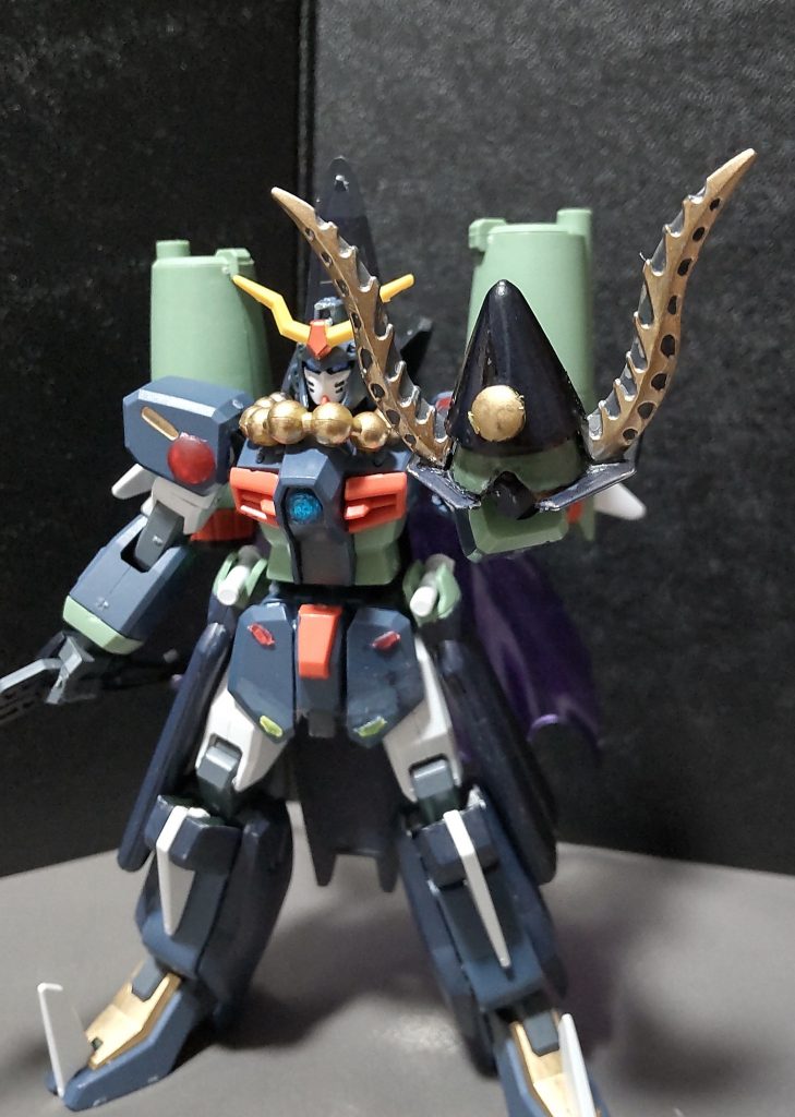 前作同様、帽子は被せているだけなので、簡単に取り外せます。