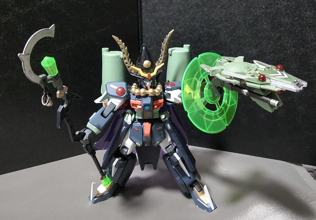 召喚魔法も出来るので、ガンダムエリゴールの蛇を呼び出すなんてことも出来る。※敵に火炎放射攻撃を行う。