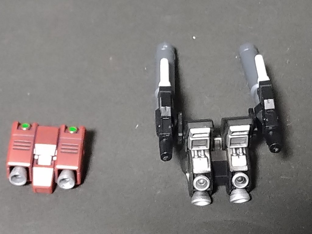 バックパックは6号機以外にペイルライダーのものも用意しました。