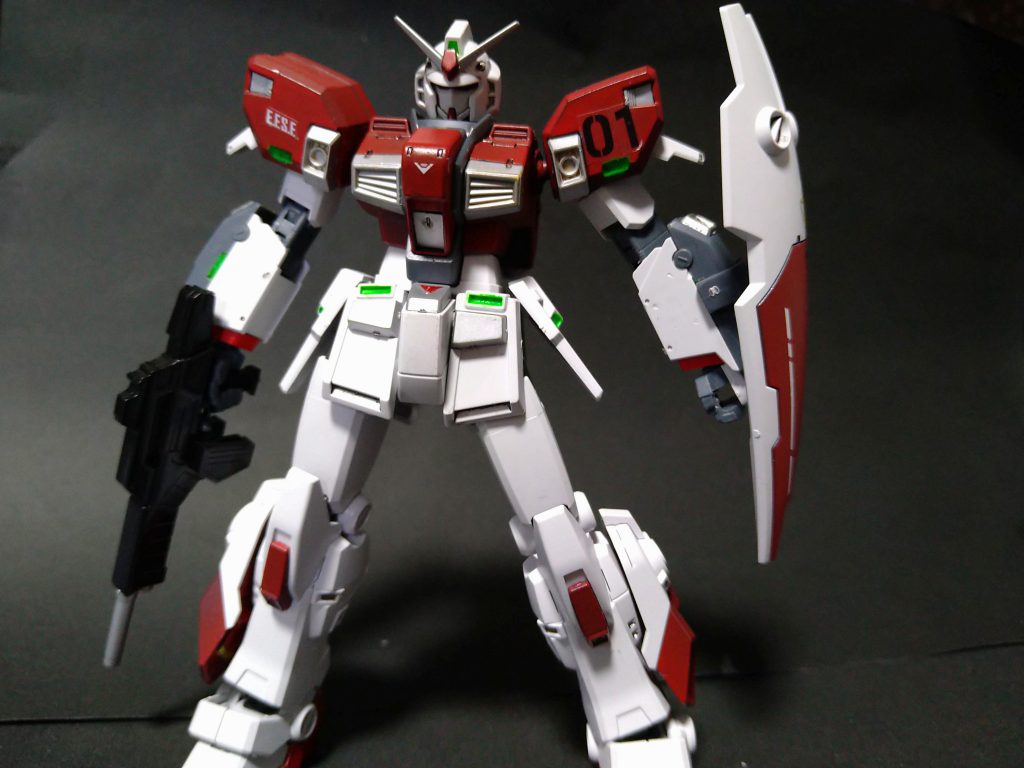 ペイルライダーのバックパック版キャノンがないのでスリムに見える…かな？