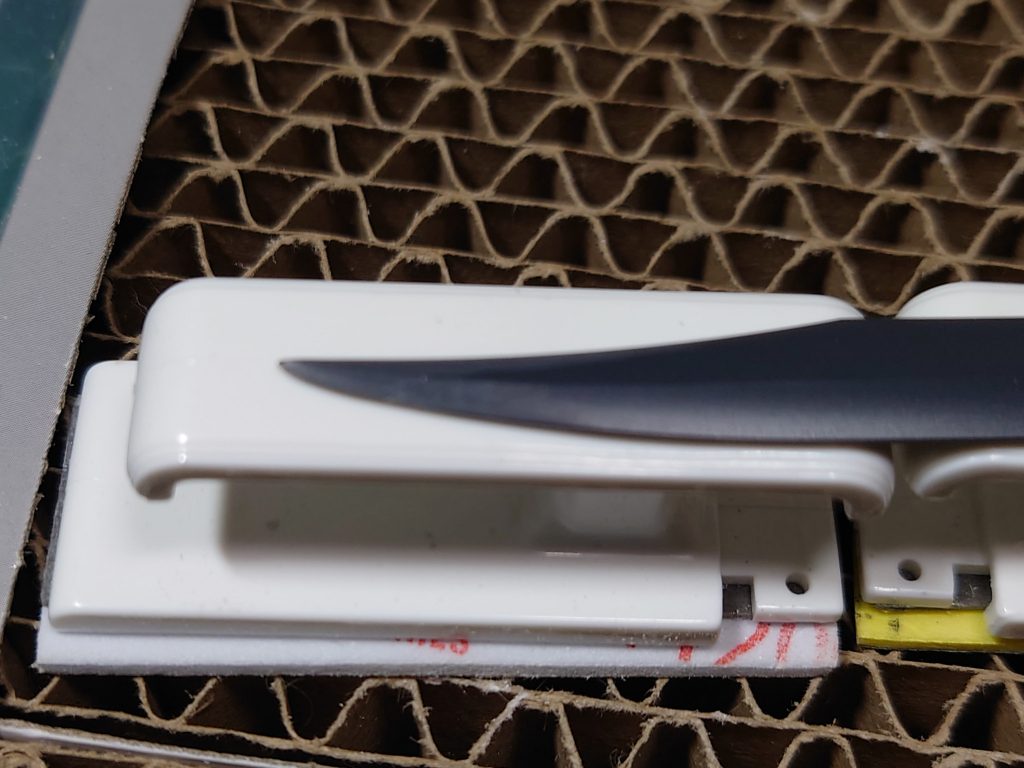 ヒートソードの先は削って尖らせました。