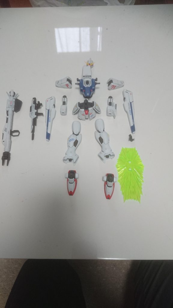 塗装とデカール貼り終わったので組み立て前(*´∇｀*)