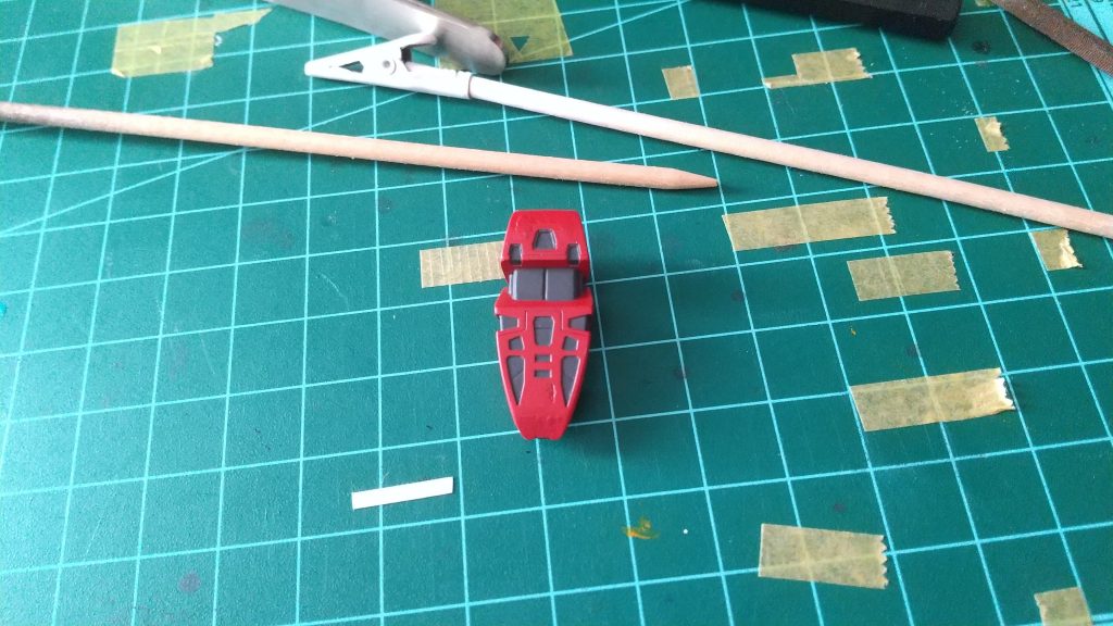 足裏も肉抜き埋めして塗り分けました!