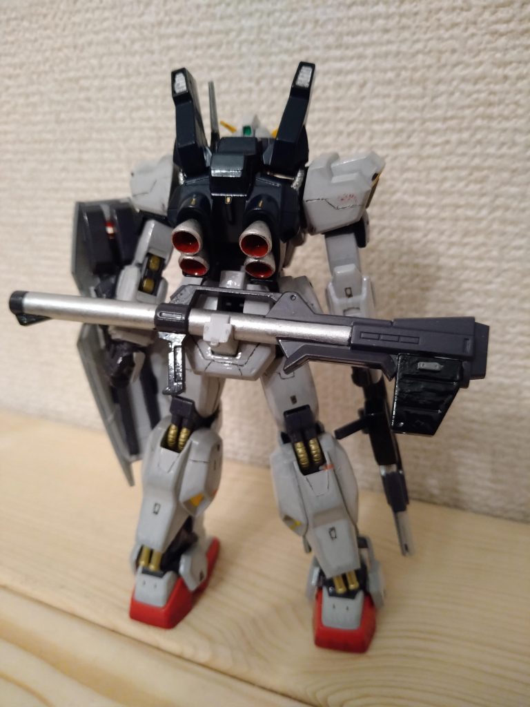 後ろ姿。細部まで塗り分けました。