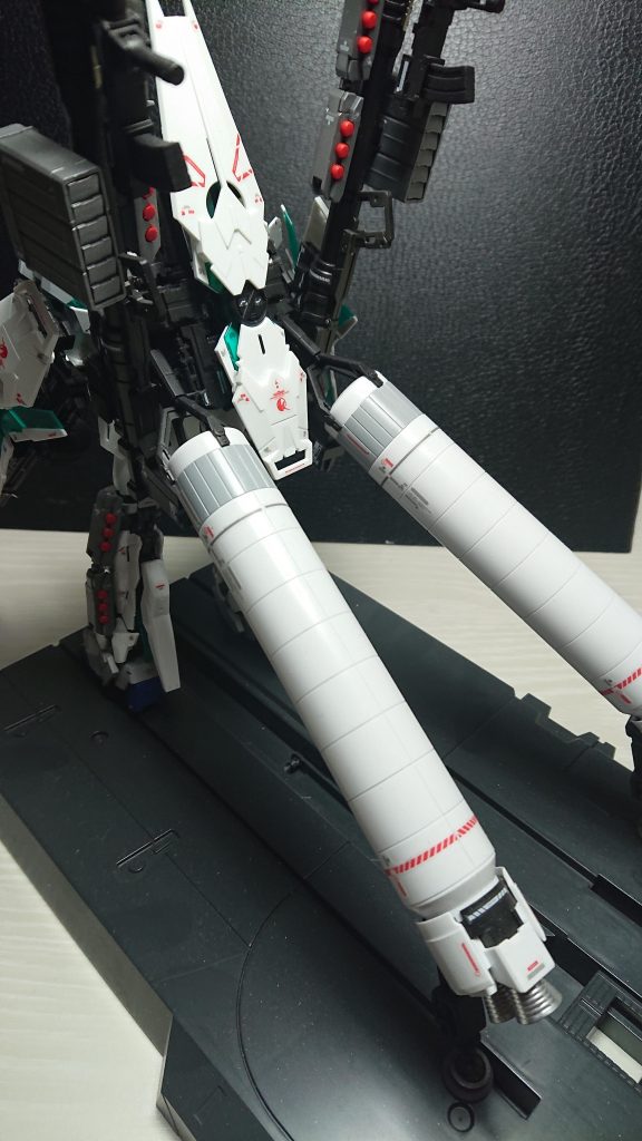 大型ブースター色分けデカール貼り