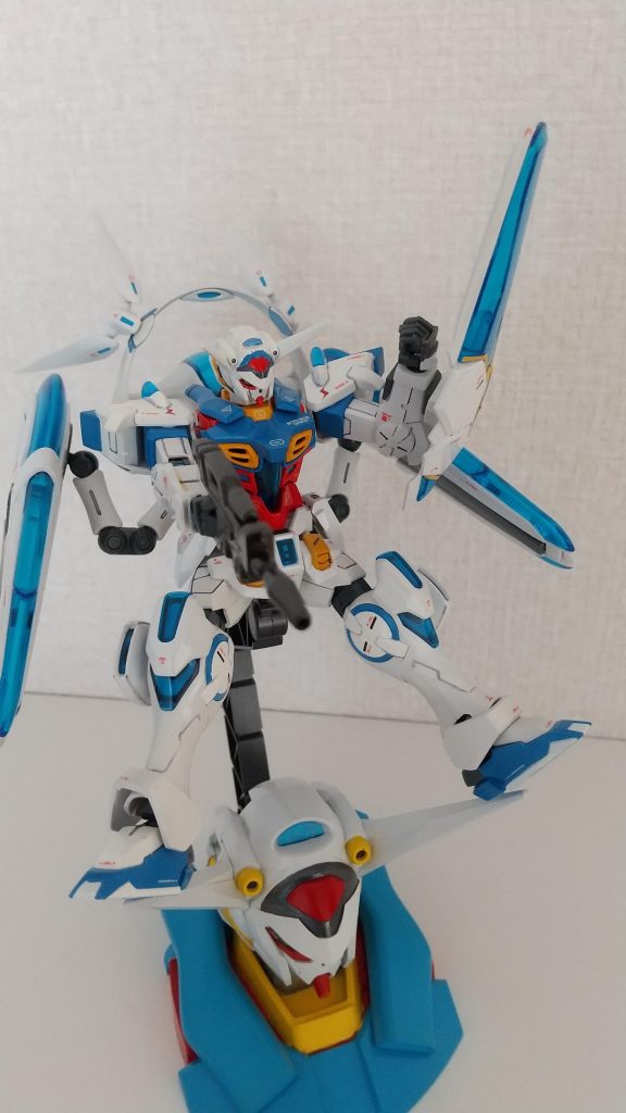 シール多めでかっこよく作るのは大変だけど、とにかくかっこいい。時間をかけて作った甲斐がありました!GセルフはなぜMGにならないのでしょうか??MG化してほしい機体No.1です!バンダイさん、お願いします!(笑)